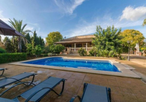 Cas Padrins, villa con piscina privada en Mallorca